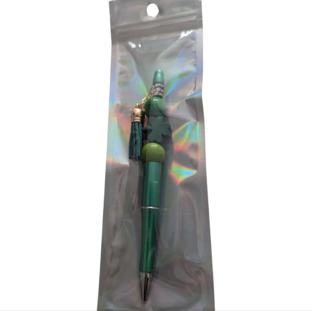 Hand crafted Beaded Pen green Tassel shamrock Charm H -016